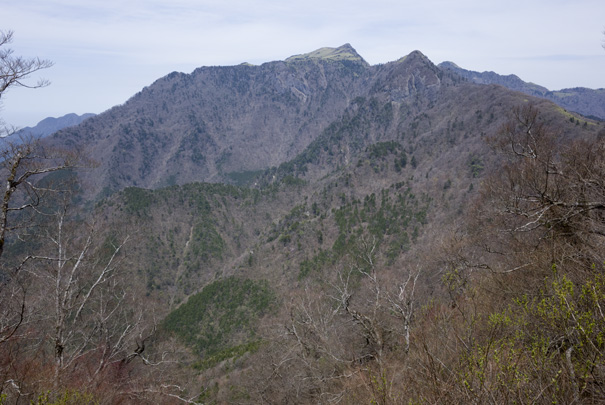 見下ろしていた周囲の山々も見上げる位置に　RICOH GR�U GR18.3mm1:2.8